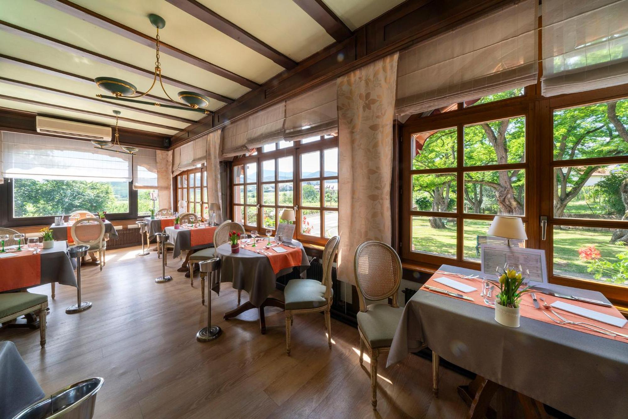 Hotel Munsch Restaurant & Wellness, Colmar Nord - Haut-Koenigsbourg Saint-Hippolyte  Esterno foto