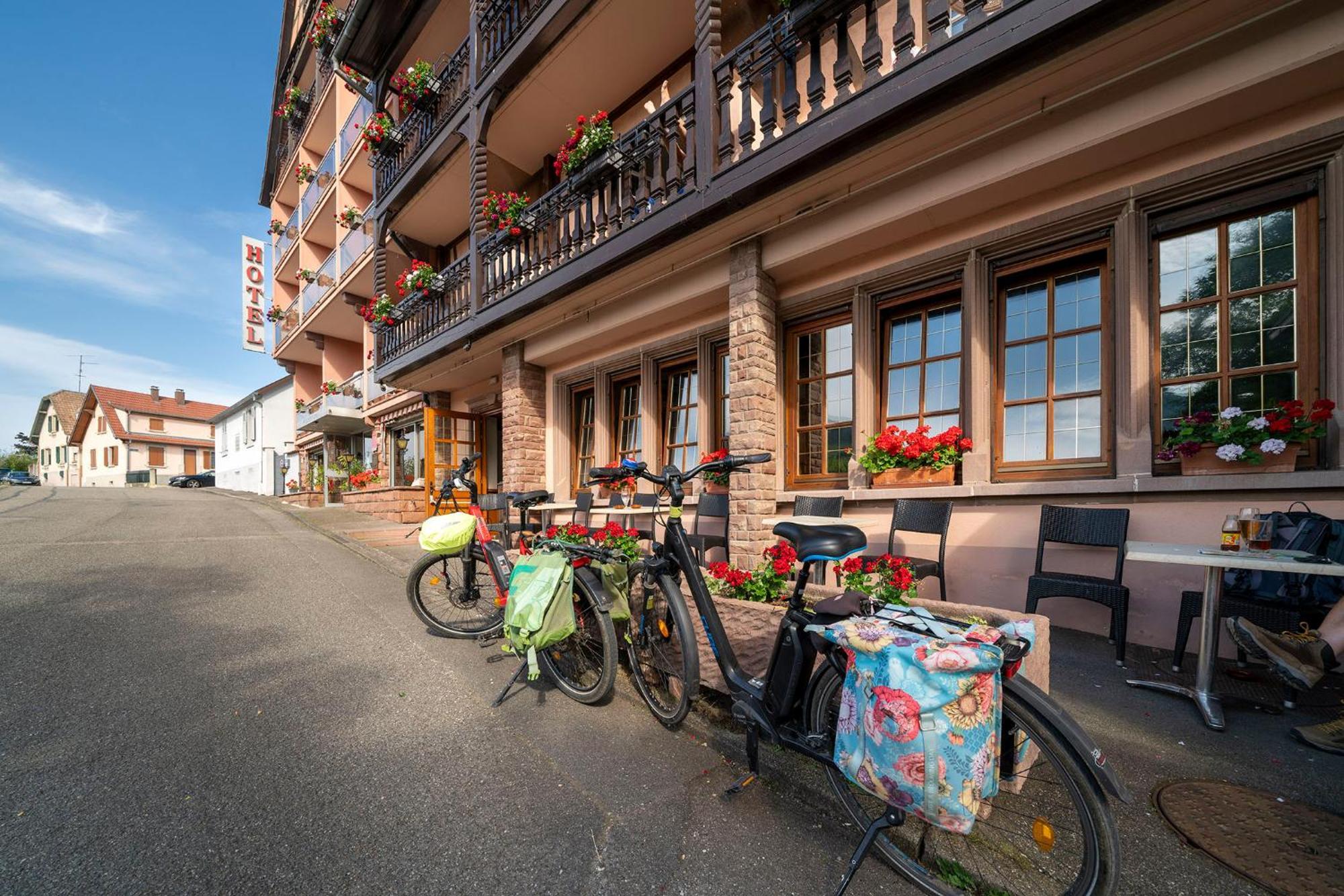 Hotel Munsch Restaurant & Wellness, Colmar Nord - Haut-Koenigsbourg Saint-Hippolyte  Esterno foto